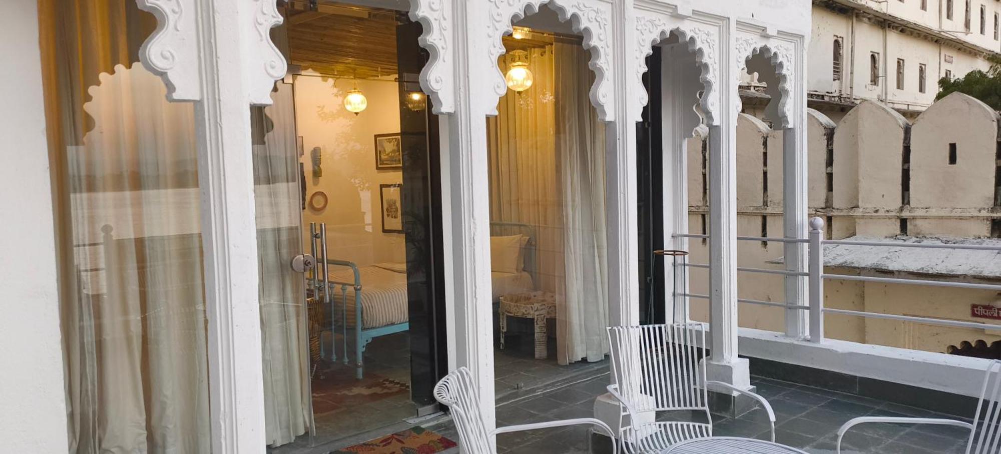 Paddy'S Loft The Lake View Hostel Udaipur Kültér fotó
